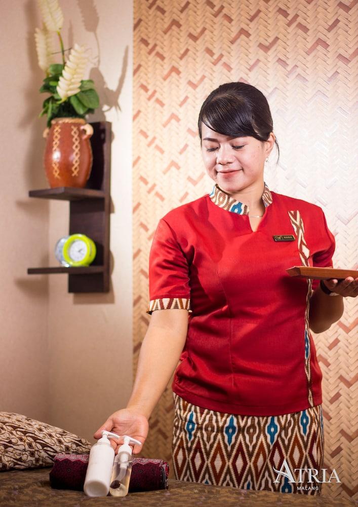 Atria Hotel Malang Dış mekan fotoğraf