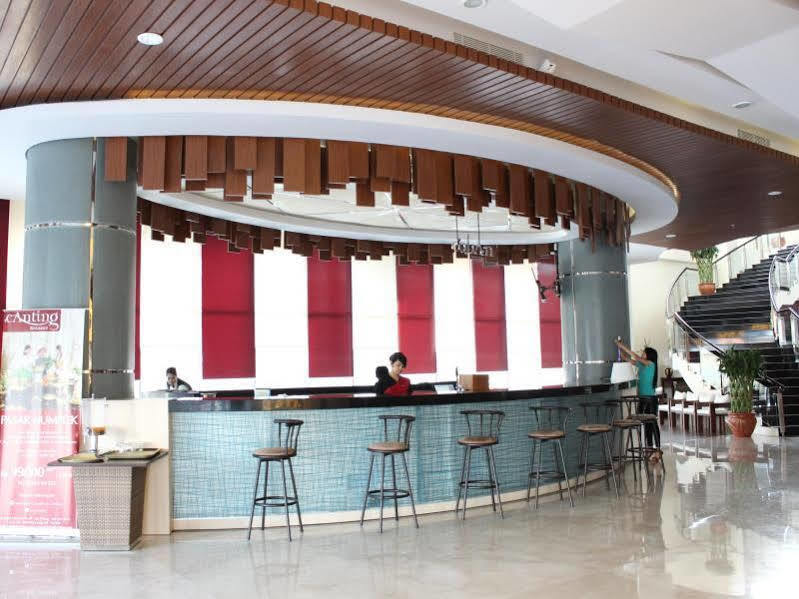 Atria Hotel Malang Dış mekan fotoğraf
